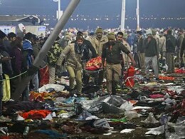 Mahakumbh Stampede: महाकुंभ भगदड़ में 30 श्रद्धालुओं की मौत, 60 घायल, DIG ने PC में दी पूरी जानकारी