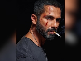 मुंह में सिगरेट, चेहरे पर चोट के निशान...शाहिद कपूर ने दिया फैन्स को तोहफा, ऐसे किया 'देवा' के ट्रेलर रिलीज का ऐलान मुंह में सिगरेट, चेहरे पर चोट के निशान...शाहिद कपूर ने दिया फैन्स को तोहफा, ऐसे किया 'देवा' के ट्रेलर रिलीज का ऐलान