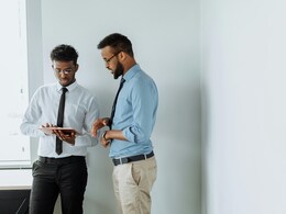 हर सीजन के लिए परफेक्ट रहेंगी ये शर्ट्स,  Arrow, Louis Philippe, Van Heusen दे रहा इनपर जबरदस्त छूट हर सीजन के लिए परफेक्ट रहेंगी ये शर्ट्स,  Arrow, Louis Philippe, Van Heusen दे रहा इनपर जबरदस्त छूट