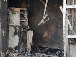 Katni Fire: चार मंजिला इमारत में लगी भीषण आग, बैंक ATM के साथ 2 लाख जलकर हुआ खाक