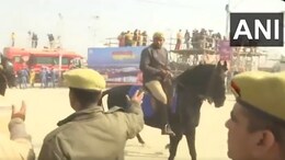 After Stampede, Horse-Mounted Cops Vacate Devotees From Sangam Ghat