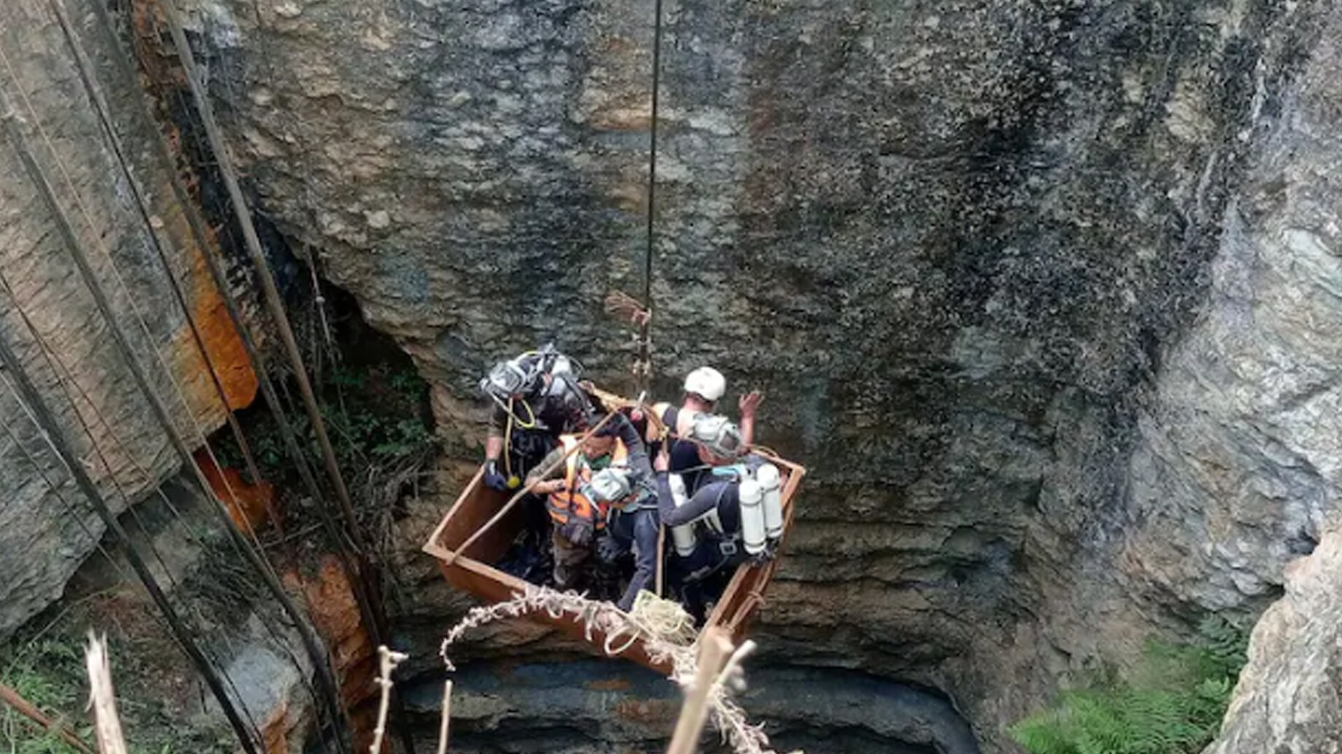 Divers Recover Body From Inundated Coal Mine In Assam, Many Still Trapped