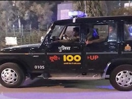 संभल हिंसा : SP पर फायरिंग करने वाला सरेंडर करने पहुंचा था कोर्ट, पुलिस ने दबोचा संभल हिंसा : SP पर फायरिंग करने वाला सरेंडर करने पहुंचा था कोर्ट, पुलिस ने दबोचा