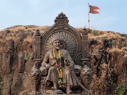 'शिवाजी महाराज लाच देऊन सुटले...' मराठी अभिनेत्याचे वादग्रस्त विधान, नेटकऱ्यांचा संताप; VIDEO व्हायरल 'शिवाजी महाराज लाच देऊन सुटले...' मराठी अभिनेत्याचे वादग्रस्त विधान, नेटकऱ्यांचा संताप; VIDEO व्हायरल