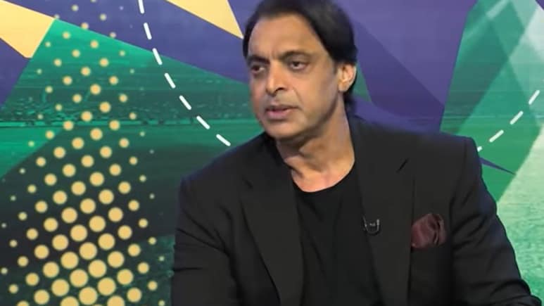 Shoaib Akhtar : लाजीरवाण्या पराभवानंतर पाकिस्तान क्रिकेटमध्ये भूकंप, शोएब अख्तरनं काढली हेड कोचची लायकी!
