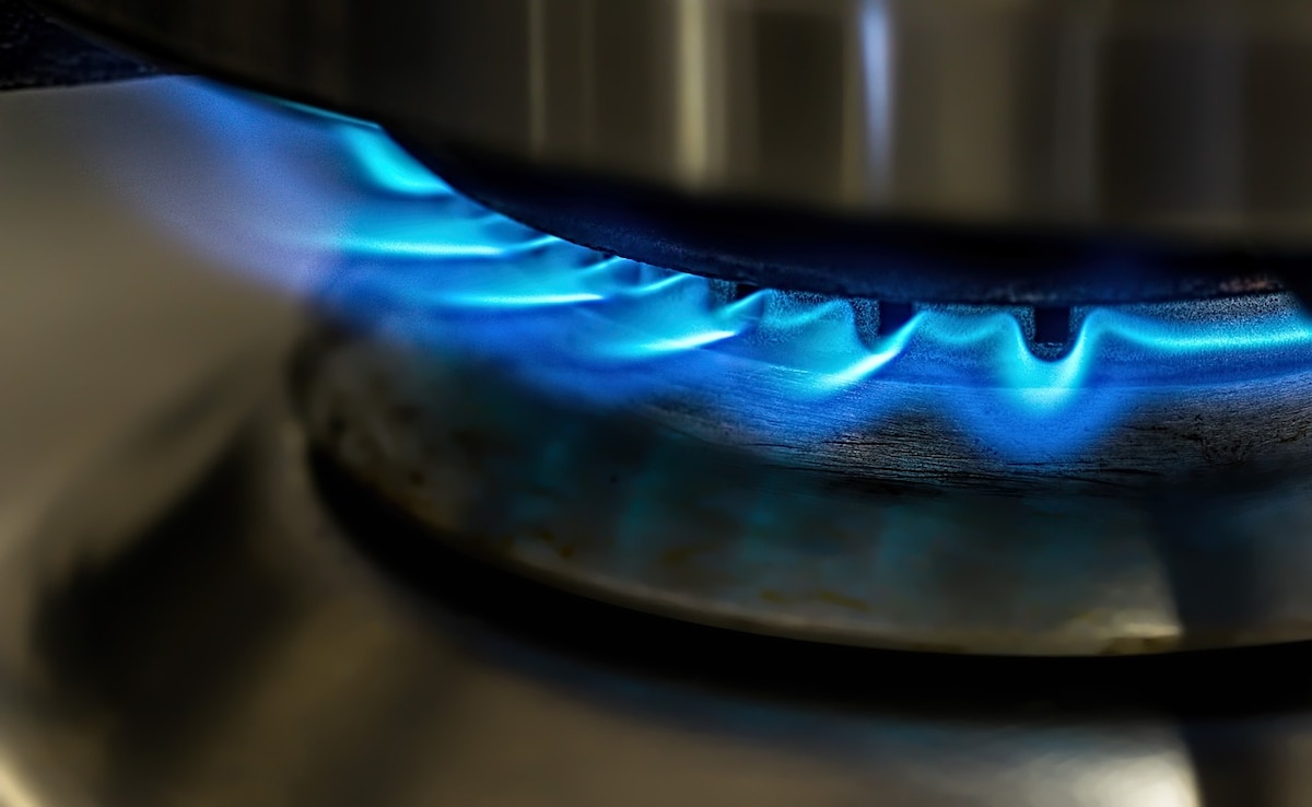 Noida Men Sleep After Leaving ‘Chhole’ On Burning Stove, Die Hours Later Noida Men Sleep After Leaving ‘Chhole’ On Burning Stove, Die Hours Later