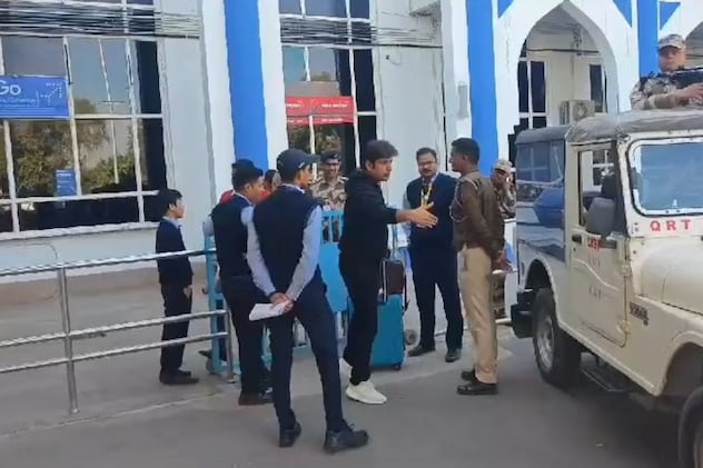 पैसेंजर सिराज किदवई