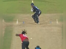 6,4,4,6,4,6: नुरुल हसन की करिश्माई बल्लेबाजी, काइल मेयर्स के 1 ओवर में ठोक दिए 30 रन, VIDEO