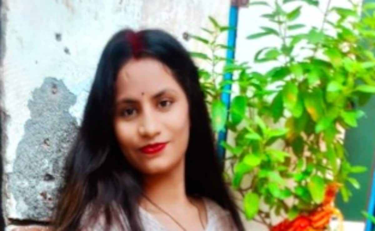 Burnt Body In Suitcase Leads Cops To Cousins’ Affair, And A Grisly Murder Burnt Body In Suitcase Leads Cops To Cousins’ Affair, And A Grisly Murder