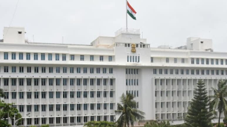 Mumbai News: एका पत्रामुळे गुटखा बंदीला सुरुंग? सचिवांच्या भूमिकेमुळे नाराजी, मुख्यमंत्र्यांकडे तक्रार