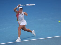 Merciless Iga Swiatek Crushes 'Lucky Loser' Eva Lys To Reach Melbourne Quarters
