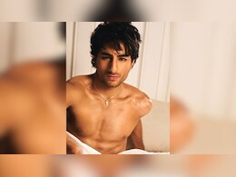 करण जौहर की फिल्म से डेब्यू करेंगे इब्राहिम अली खान, कहा-'उनके खून में..' करण जौहर की फिल्म से डेब्यू करेंगे इब्राहिम अली खान, कहा-'उनके खून में..'
