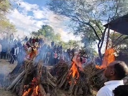नीमच के इस गांव से एक साथ उठी चार भाइयों की अर्थी, जिसने देखा उसकी आंखें हुई नम नीमच के इस गांव से एक साथ उठी चार भाइयों की अर्थी, जिसने देखा उसकी आंखें हुई नम