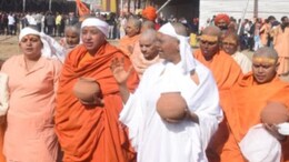 Mahakumbh 2025: महाकुंभ में 150 मह&zwj;िलाएं बनीं नागा संन्&zwj;यासि&zwj;नी, बहुत कठ&zwj;िन होती है प्रक्रिया; जानें कैसी होती है ज&zwj;िंदगी&nbsp;