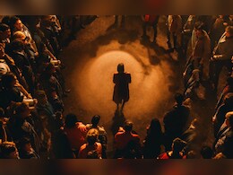 सार्वजनिक तौर पर महिला से होता है सामूहिक बलात्कार! जानें क्या है ये 'तहर्रुश गेमिया' सार्वजनिक तौर पर महिला से होता है सामूहिक बलात्कार! जानें क्या है ये 'तहर्रुश गेमिया'