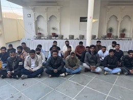 राजस्थान में न्यू ईयर पर रेव पार्टी, पुलिस ने मारा छापा तो इस हालत में पकड़े गए 40 लोग, 13 लड़कियां भी शामिल राजस्थान में न्यू ईयर पर रेव पार्टी, पुलिस ने मारा छापा तो इस हालत में पकड़े गए 40 लोग, 13 लड़कियां भी शामिल