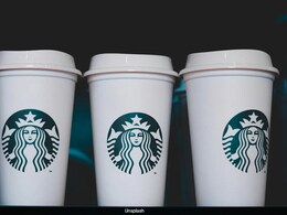 दुनियाभर में मशहूर स्टारबक्स के Logo के पीछे है बेहद डरावना इतिहास, सच्चाई जानकर उड़ जाएंगे होश दुनियाभर में मशहूर स्टारबक्स के Logo के पीछे है बेहद डरावना इतिहास, सच्चाई जानकर उड़ जाएंगे होश