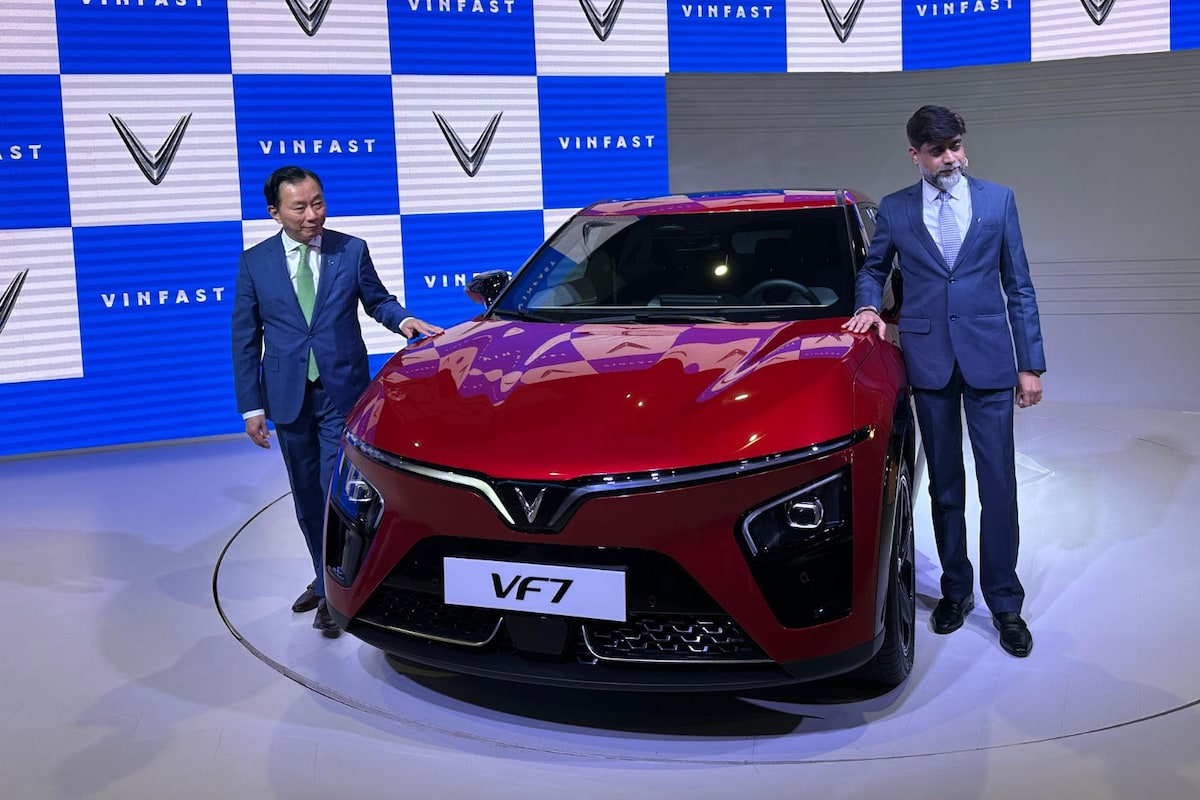 VinFast VF 7 Electric SUV Unveiled At Bharat Mobility Expo 2025
