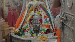 76वें&nbsp;गणतंत्र दिवस पर बाबा&nbsp;महाकाल को अर्पित की गई तिरंगे की माला, ऐसे किया गया खास&nbsp;श्रृंगार