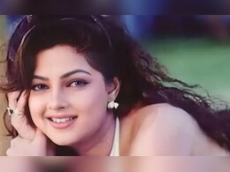 Bollywood News: कितनी है ममता कुलकर्णी की नेटवर्थ? जानकार उड़ जाएंगे होश Bollywood News: कितनी है ममता कुलकर्णी की नेटवर्थ? जानकार उड़ जाएंगे होश