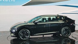 Auto Expo 2025: Kia EV6 Facelift Unveiled, Offers 650 km Range