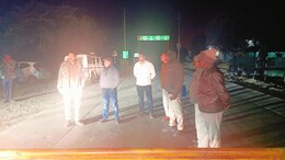 Bhopal Bridge Break: पार्वती नदी पर बना पुल हुआ क्रैक, भारी वाहनों पर लगी रोक