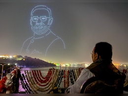 Republic Day 2025: ड्रोन शो से रोमांचित लोग, सैन्य प्रदर्शनी ने भरा जोश; उदयपुर में राज्य स्तरीय गणतंत्र दिवस समारोह का भव्य आगाज Republic Day 2025: ड्रोन शो से रोमांचित लोग, सैन्य प्रदर्शनी ने भरा जोश; उदयपुर में राज्य स्तरीय गणतंत्र दिवस समारोह का भव्य आगाज