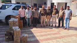 गुजरात की 62 लाख की लग्जरी कार से हो रही थी शराब की तस्करी, 3 राज्यों की गैंग का ऐसे फूटा भांडा