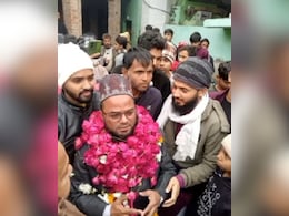 जेल से छूटकर बाहर आए मौलाना, मनाया जश्न और फिर चले गए अंदर जेल से छूटकर बाहर आए मौलाना, मनाया जश्न और फिर चले गए अंदर