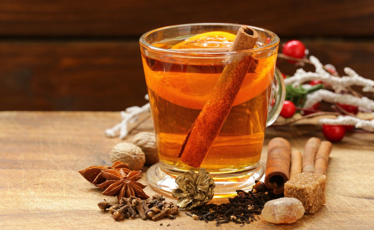 Cinnamon can help regulate blood sugar levels and curb cravings