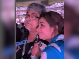 Shreya Ghoshal's Teary Moment As She Attends Coldplay's Mumbai Concert With 70-Year Old Father Shreya Ghoshal's Teary Moment As She Attends Coldplay's Mumbai Concert With 70-Year Old Father
