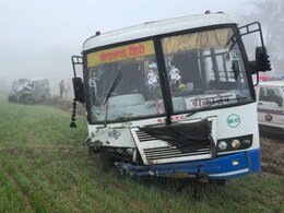 Rajasthan: श्रीगंगानगर में कोहरे के चलते रोडवेज बस और बोलेरो में भीषण भिड़ंत; तीन की मौत