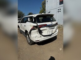PCC चीफ जीतू पटवारी की कार को ट्रक ने पीछे से मारी टक्कर, फंदा टोल के बीच की है घटना PCC चीफ जीतू पटवारी की कार को ट्रक ने पीछे से मारी टक्कर, फंदा टोल के बीच की है घटना