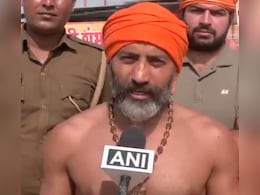 Meet 'Pahalwan Baba', Seer Setting Fitness Goals At Maha Kumbh Meet 'Pahalwan Baba', Seer Setting Fitness Goals At Maha Kumbh