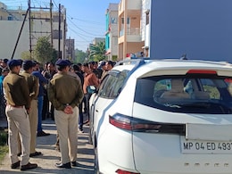 CRPF के आरक्षक ने पहले पत्नी को मारी गोली, फिर खुद को किया शूट, दोनों की दर्दनाक मौत CRPF के आरक्षक ने पहले पत्नी को मारी गोली, फिर खुद को किया शूट, दोनों की दर्दनाक मौत