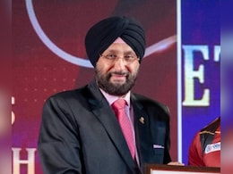 Former India Hockey Coach Jagbir Singh Suffers A Heart Attack, In ICU Former India Hockey Coach Jagbir Singh Suffers A Heart Attack, In ICU
