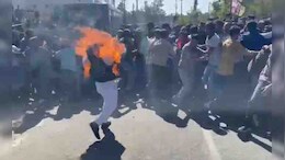 यूनियन कार्बाइड अपशिष्ट निपटान: पीथमपुर में दो प्रदर्शनकारियों ने खुद को आग लगाई, अस्पताल में भर्ती