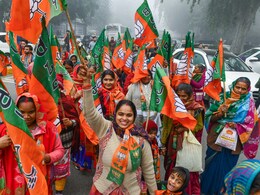 Delhi Election Results 2025 : दिल्लीत भाजपच्या प्रचंड विजयामागे जबरदस्त प्लानिंग; महिलांच्या 7,500 बैठका, प्रत्येक केंद्रीय मंत्र्यावर जबाबदारी Delhi Election Results 2025 : दिल्लीत भाजपच्या प्रचंड विजयामागे जबरदस्त प्लानिंग; महिलांच्या 7,500 बैठका, प्रत्येक केंद्रीय मंत्र्यावर जबाबदारी