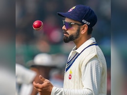 Ranji Trophy: कभी चिली चिकन के दीवाने हुआ करते थे विराट कोहली, सालों बाद अब इस खाने का उठाया लुत्फ Ranji Trophy: कभी चिली चिकन के दीवाने हुआ करते थे विराट कोहली, सालों बाद अब इस खाने का उठाया लुत्फ