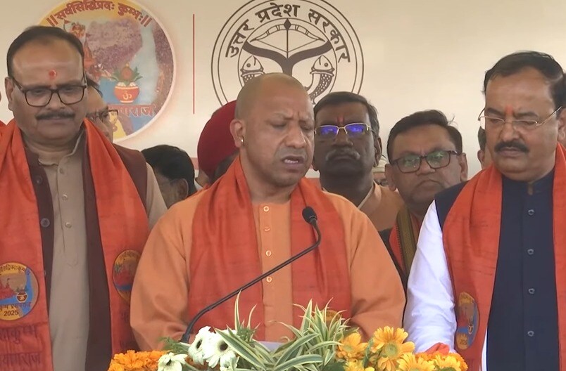 महाकुंभ से योगी ने UP के लिए जारी किया महाप्‍लान, प्रयागराज, काशी का होगा कायाकल्‍प, CM ने बताया पूरा रोडमैप