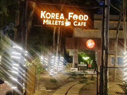 Millets Cafe: 19 महीने में बना लिया 1,26,00,000 का टर्नओवर! ग्रामीण महिलाओं को रोजगार और किसानों को बेहतर आय दे रहा मिलेट्स कैफे Millets Cafe: 19 महीने में बना लिया 1,26,00,000 का टर्नओवर! ग्रामीण महिलाओं को रोजगार और किसानों को बेहतर आय दे रहा मिलेट्स कैफे