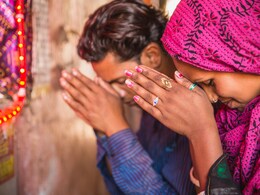 जानिए प्रयागराज के उस तक्षक मंदिर के बारे में जहां जाए बिना कुंभ स्नान होता है अधूरा