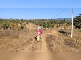 यहां बिजली, पानी और सड़क के लिए तरस रही आंखें, विकास के दावों की खुल रही पोल ! यहां बिजली, पानी और सड़क के लिए तरस रही आंखें, विकास के दावों की खुल रही पोल !