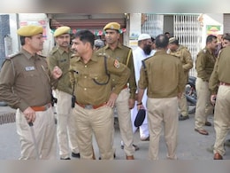 Rajasthan: 2 मंत्रियों के दौरे से ठीक पहले राजस्थान के इस जिले में अलर्ट जारी, पुलिस ने मंगाया अतिरिक्त जाब्ता Rajasthan: 2 मंत्रियों के दौरे से ठीक पहले राजस्थान के इस जिले में अलर्ट जारी, पुलिस ने मंगाया अतिरिक्त जाब्ता