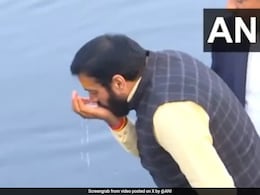 Haryana Chief Minister "Didn't Drink Yamuna Water, Spit It Out", Says AAP Leader Haryana Chief Minister "Didn't Drink Yamuna Water, Spit It Out", Says AAP Leader
