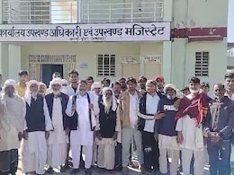 डीग जिले में सांड ने मचाया आतंक, खेतों पर जाने से डर रहे लोग; प्रशासन से पकड़ने की कर रहे मांग डीग जिले में सांड ने मचाया आतंक, खेतों पर जाने से डर रहे लोग; प्रशासन से पकड़ने की कर रहे मांग