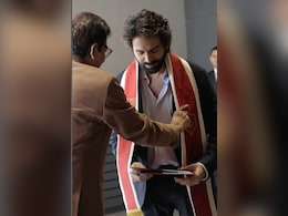 Kartik Aaryan Gets His Engineering Degree After "Only Over A Decade". Watch Kartik Aaryan Gets His Engineering Degree After "Only Over A Decade". Watch