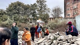 Delhi Earthquake : भूकंप आला तर घाबरु नका, ही 5 काम करा ! मुलांनाही समजावून सांगा