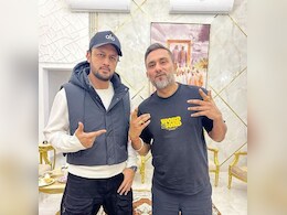 A Blockbuster Frame Featuring "Borderless Brothers" - Honey Singh And Atif Aslam A Blockbuster Frame Featuring "Borderless Brothers" - Honey Singh And Atif Aslam