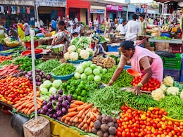 राहत भरी खबर: FY26 में महंगाई पर लगेगा ब्रेक! अगले छह महीने  खाने-पीने की चीजों के दाम पर रहेगा कंट्रोल: रिपोर्ट राहत भरी खबर: FY26 में महंगाई पर लगेगा ब्रेक! अगले छह महीने  खाने-पीने की चीजों के दाम पर रहेगा कंट्रोल: रिपोर्ट